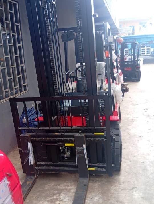Diesel forklift for sale in Lagos